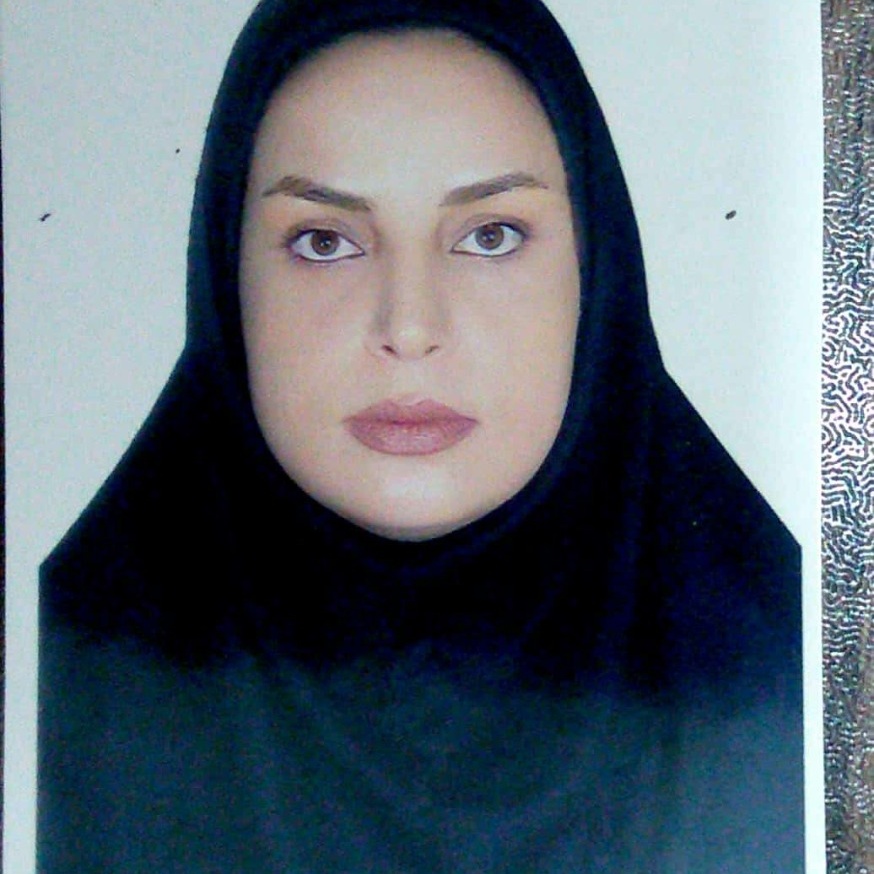 مریم اکبری